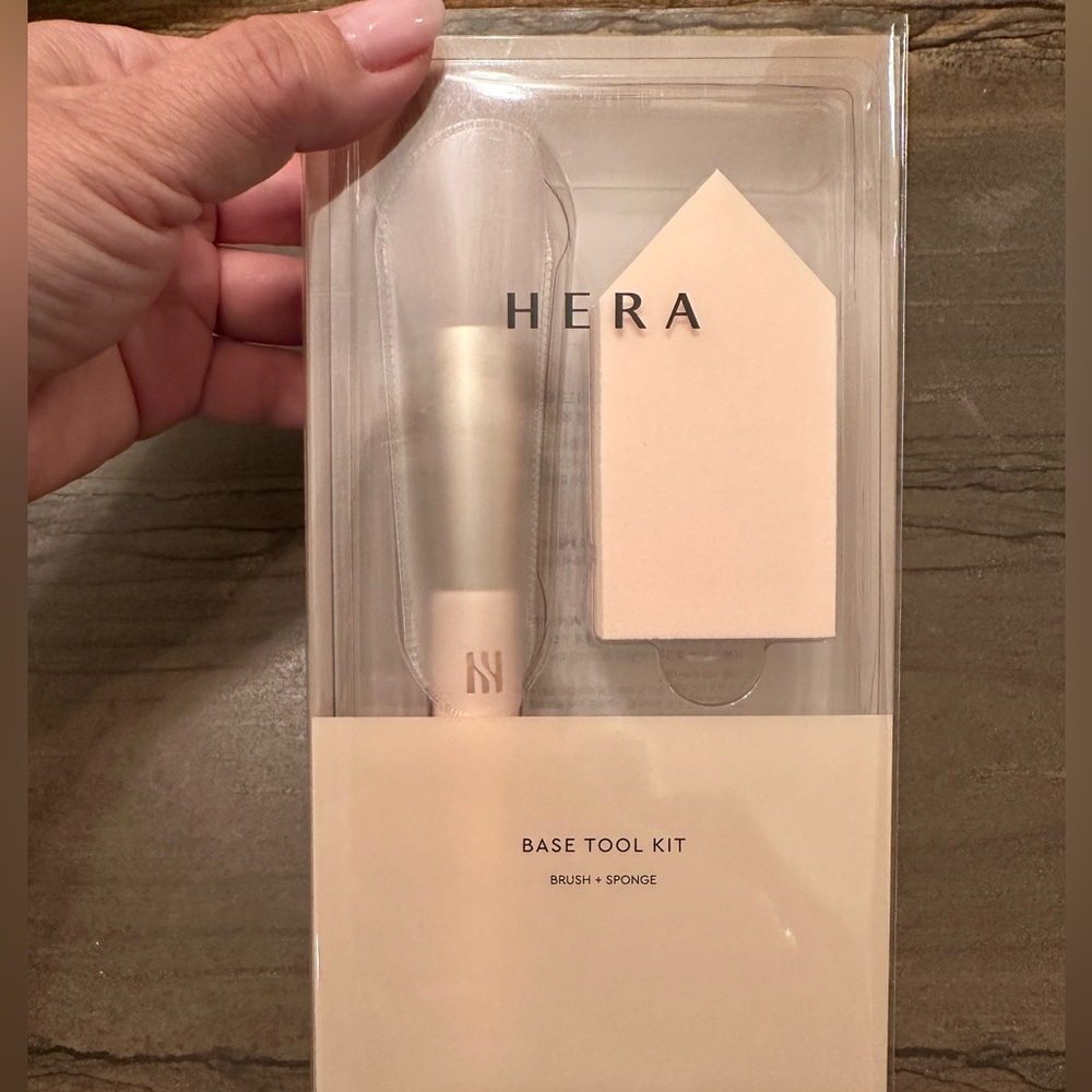 NEW Hera Base Tool Set - Brush and Sponge